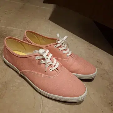 핑크 레이스업 스니커즈