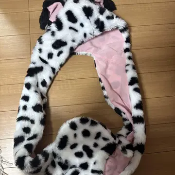 귀 달린 플리스 캡 물방울 패턴