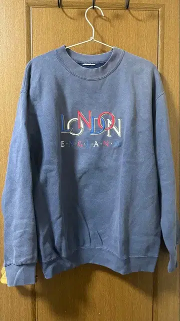 LONDON ENGLAND 로고 맨투맨
