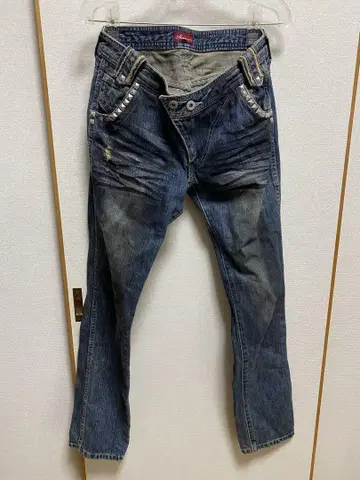 [ 가격 인하 ] AVIREX 데미지 데님 팬츠 여성용 M 사이즈