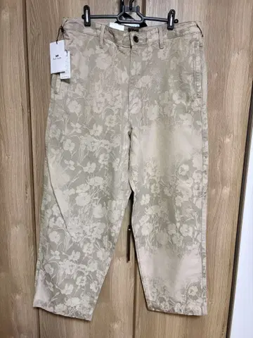 미사용 새상품 Lee Paul Smith 꽃무늬 치노 팬츠