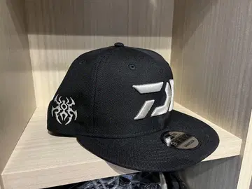 다이와 타투라 뉴에라 스냅백