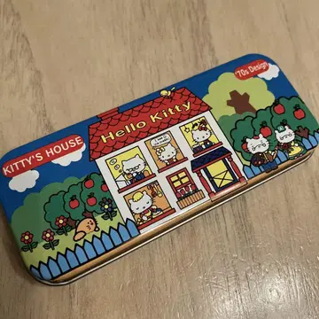 헬로키티 캔 BOX 딸기신문