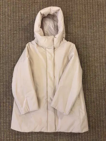 UNIQLO 화이트 하이브리드 다운
