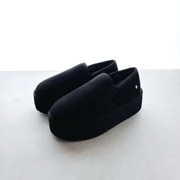 EMU Australia Stinger Reef Flatform 블랙