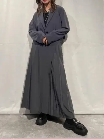 HARE 그레이 셋업 크롭 자켓