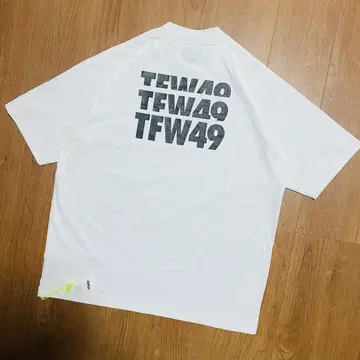 TFW49 모크넥 티셔츠 화이트 XL junhashimoto