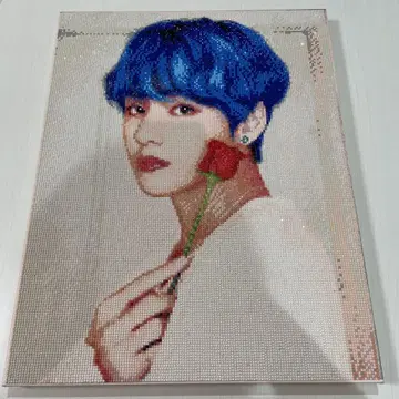 BTS V 테테 다이아몬드 아트 완성품