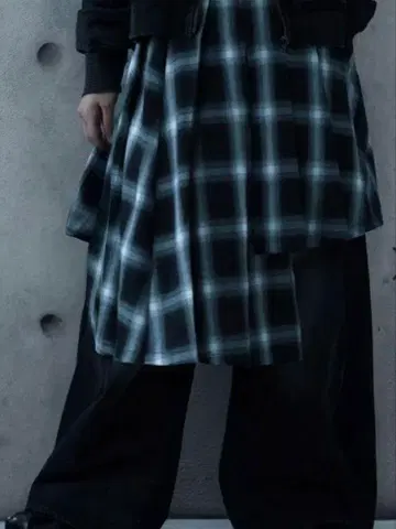HARE 체크 무늬 비대칭 스커트