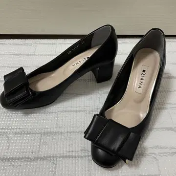새상품급 DIANA 리본 펌프스 가죽 청키힐 22cm