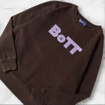 BOTT Star Logo crew neck