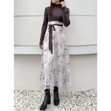 MERCURYDUO 플라워 도킹 코르셋 니트 원피스