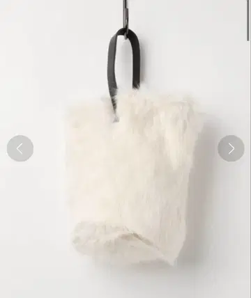 헬렌 무어 토트백 화이트 퍼 백