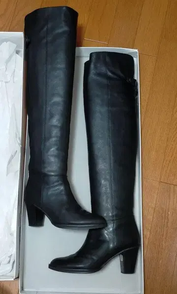 풀 사이드 태슬 니하이 부츠 블랙