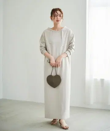 새상품 le.coeur blanc [WEB 한정판] 후드티 디자인 원피스