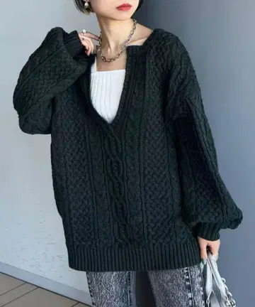 [컨디션 최상] PAGEBOY 케이블 V넥 풀오버 완판템