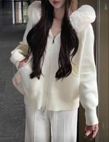 새상품 아이보리 후드 부착 니트 스웨터 니트 스웨터 가디건 퍼