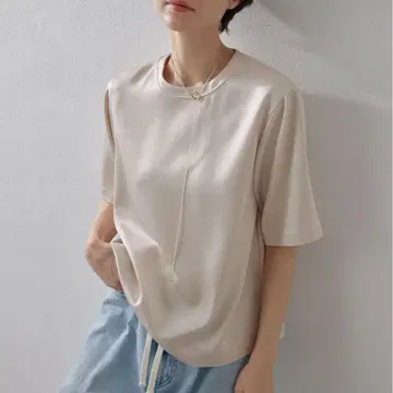Whim Gazette 윔 가젯 / 새틴 TEE 블라우스 베이지