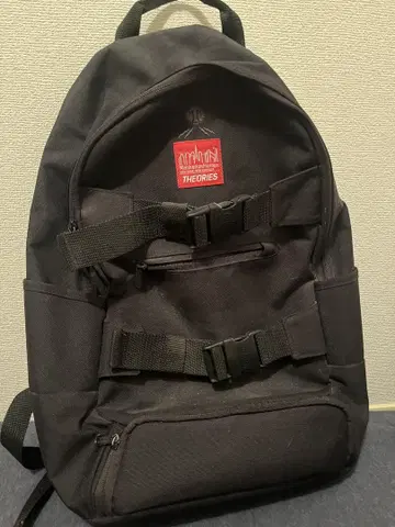 Manhattan Portage x THEORIES 블랙 백팩