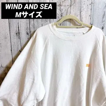 WINDANDSEA 윈드앤씨 가슴 자수 래글런 맨투맨