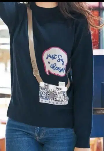 체스티 카메라 니트