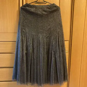 글리터 블랙 플리츠 스커트