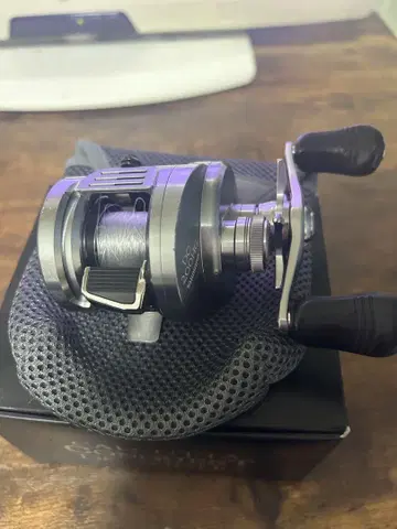 SHIMANO CALCUTTA CONQUEST DC 200HG