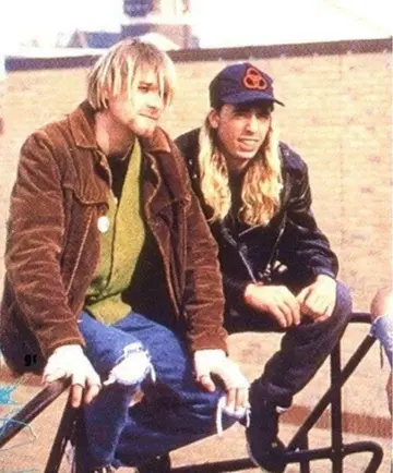 커트 코베인 착용 60s 코듀로이 보아 런치 코트