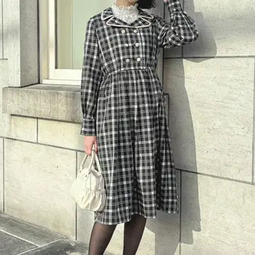 더블 단추 파이핑 오픈 카라 체크 원피스 핀토 F&A