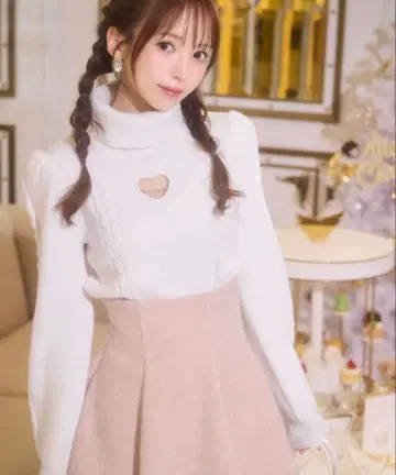 미셸 마카롱 하트컷 니트탑