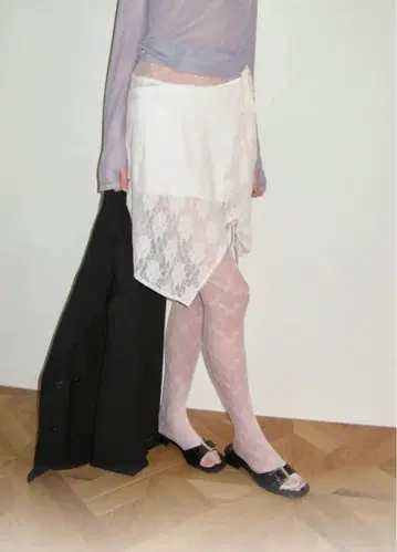 MILLO WOMEN Asymmetric Lace Wrap Skirt