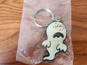 VERDY x Secret Base 키링