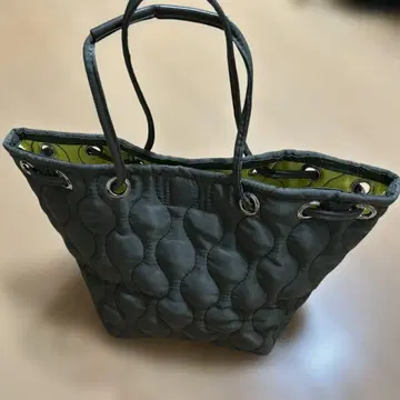 PAPILLONNER 퀼팅 토트백