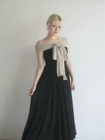 Orga offshoulder dress