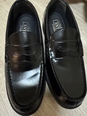 ENTRY 블랙 로퍼 250 EEE