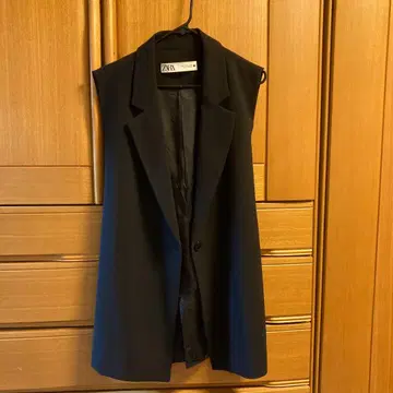 ZARA 블랙 슬리브리스 롱 베스트