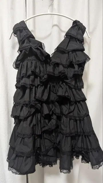 angel wings mini dress (black)