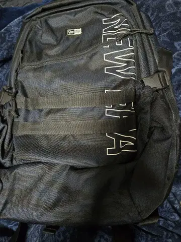 뉴에라 백팩 카모플라주 네이비 백팩 NEW ERA 카모 패턴