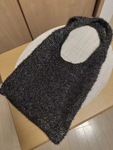 ASAUCR MELER 다색 라메 핸드백