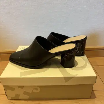 힐 블랙 가죽