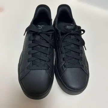 푸마 소프트폼 블랙 스니커즈
