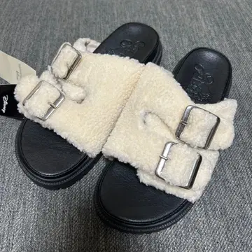 새상품 사만다 모스모스 블루 SM2 디즈니 미키 보아 샌들 M