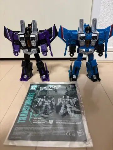 트랜스포머 어스라이즈 스카이워프 & 썬더크래커