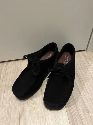 미사용 새상품 클락스 clarks 왈라비 블랙 23.5