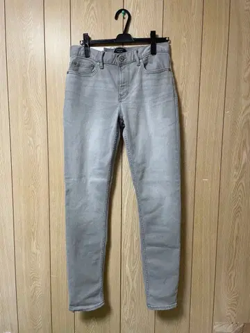 BANANA REPUBLIC TRAVEL SLIM JEAN 스키니