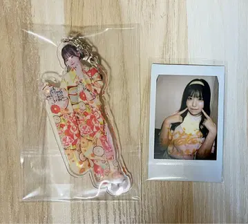 드레스 코드 아사히나 마도카 후리소데 아크링 키링, 폴라로이드