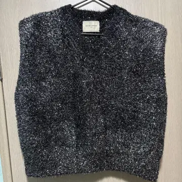 UNITED ARROWS 글리터 라메 슬리브리스 니트 베스트