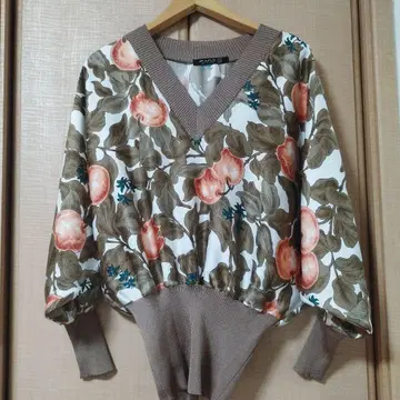 이태리 프린트 돌먼 슬리브 티셔츠 NO 524