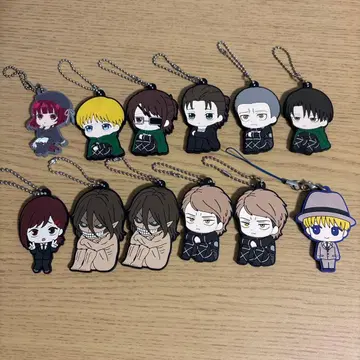 진격의 거인 러버 키링 10개 + 덤 2개