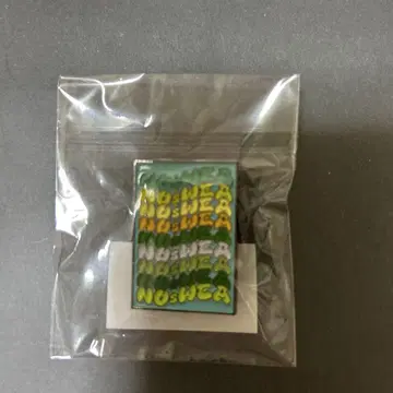 NOsWEA 핀 배지